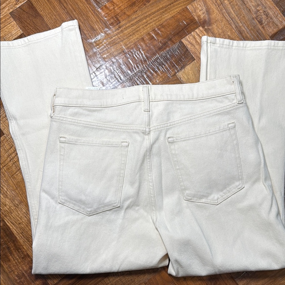 NWT Banana Republic High-Rise Crop Boot Jeans - Cream | Size 32 - Picture 3 of 3